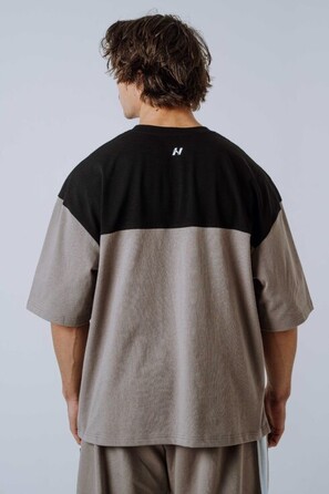 Футболка Nebbia Oversized Tee POWER Light Brown ASH 898