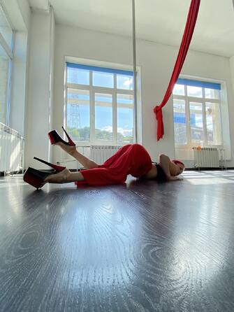 Кюлоты для танцев с разрезами по бокам Красные