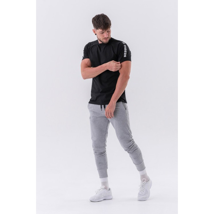 Футболка Nebbia Sporty Fit T-shirt 'Essentials” Black 326