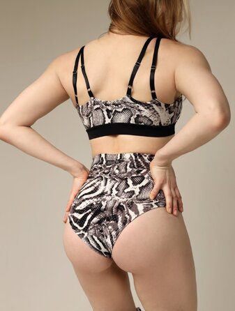 Classic Animal Prints – Принтований Танцювальний Топ Із Подвійними Бретелями Та Переднім Вирізом Для Pole Dance Та Студійних Тренувань - зебра