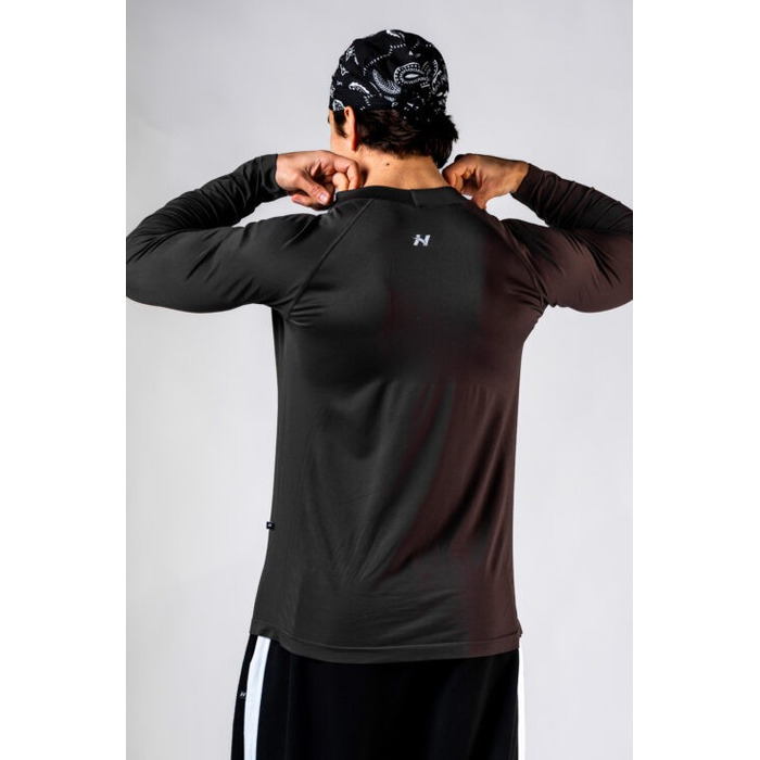 Лонгслів чоловічий Nebbia Seamless Long-Sleeve Top POWER Black 901