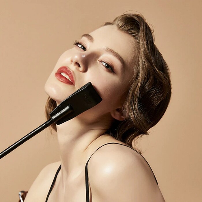 Стек кожанный с позолотой Riding Crop UPKO