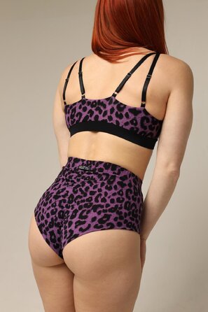 Animal Print – Високі шорти для pole dance, heels та сценічних виступів - фіолетовий леопард