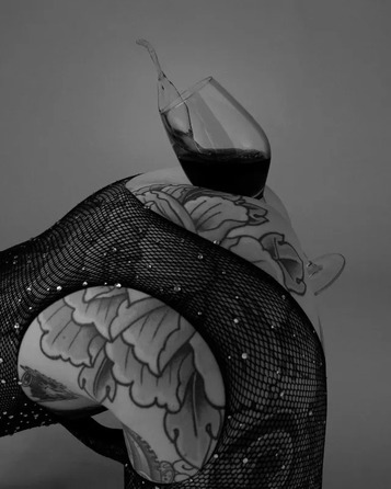 Колготки з імітацією панчох Leg Avenue в стразах, червоні