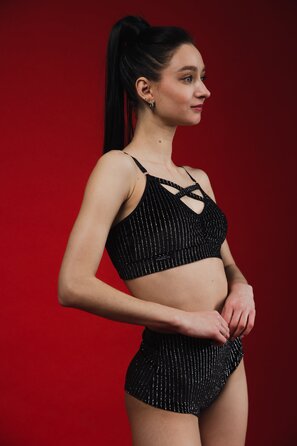 Sparkle Lurex Set — Блискучий Комплект із Велюровим Топом і Шортами для Танців та Сцени - чорний у смуги