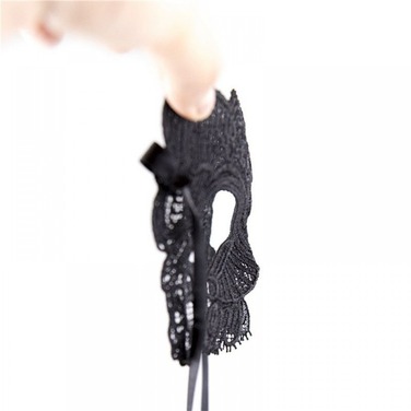 Маска ажурна сітка, на зав'язках, чорна