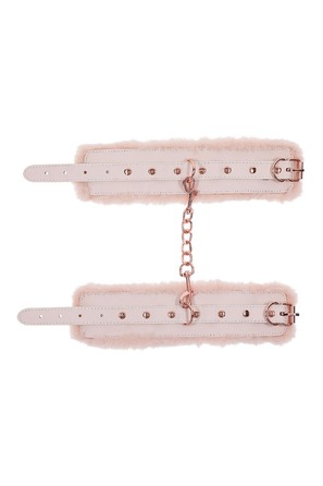 Наручники с мехом Sex & Mischief Peaches'n CreaMe с металлической фурнитурой, розовые