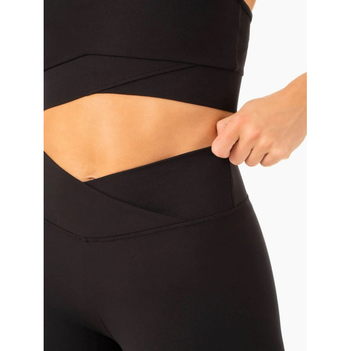 Леггинсы Serene Cross Over Scrunch Leggings - Black