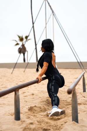 Комбінезон Nebbia Women's Workout Jumpsuit INTENSE Focus Black 823