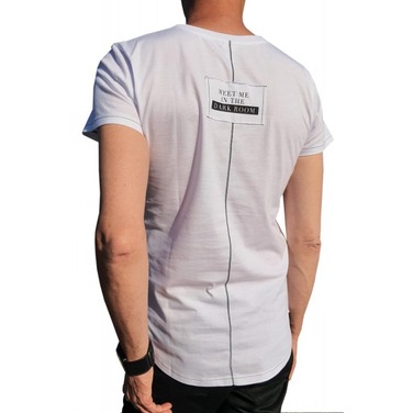 Мужская футболка с принтом «Dark room» Demoniq TSHRB001 белая, XL