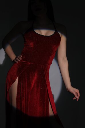 Комбінезон SPARKLING VELVET — Сяюче Вбрання для Руху в Pole Dance та Артистичному Танці - бордовий