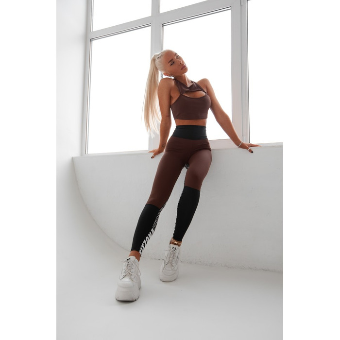 Топ BROWN TOP WITH CUTOUT ON FRONT